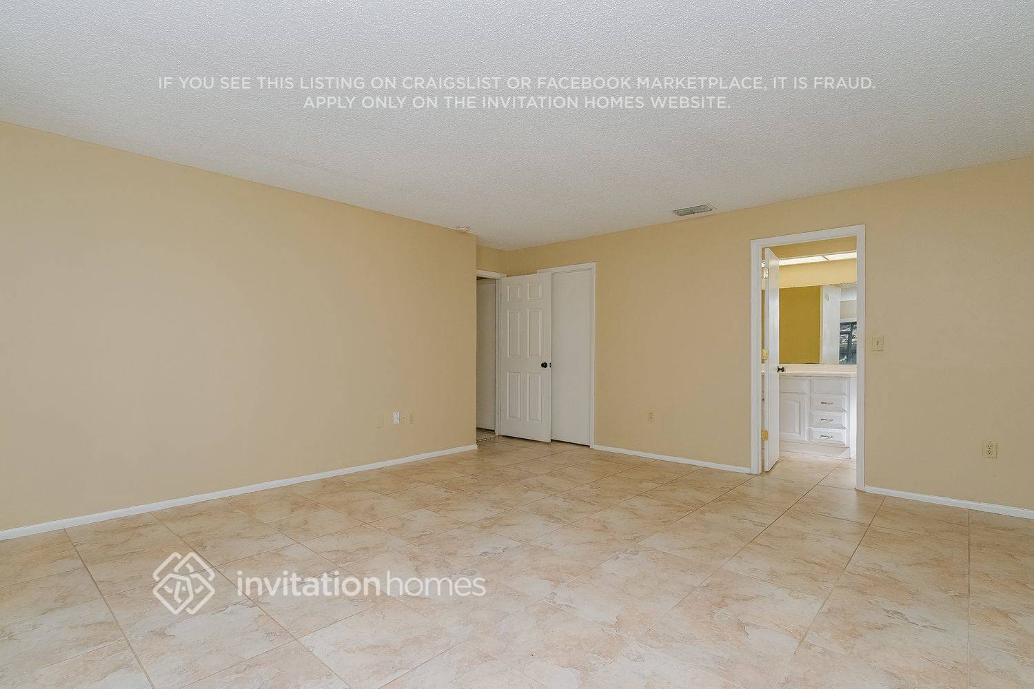 Building Photo - 203 Arbor Dr E