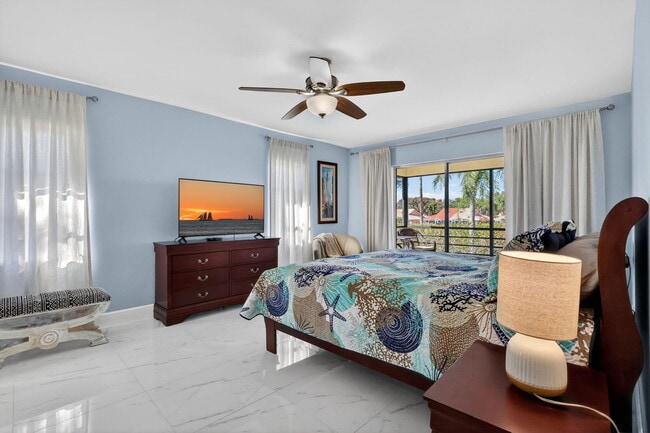 Building Photo - 5675 Queen Palm Ct