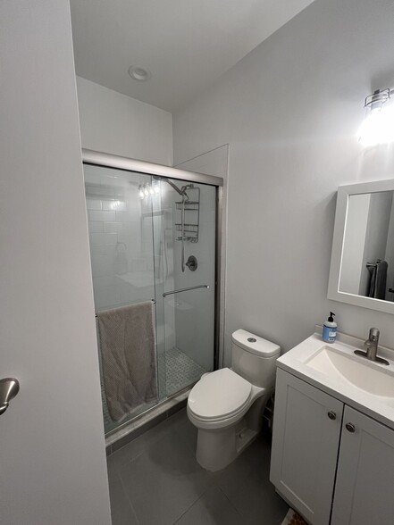 hallway bathroom - 809 Main St