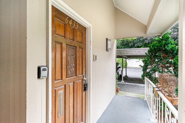 Building Photo - 6413 Sand Point Way NE