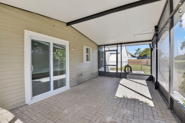 Building Photo - 5047 Brian Blvd