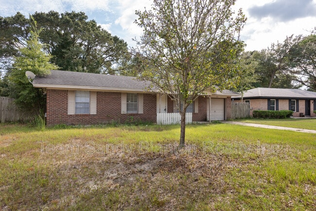 Building Photo - 525 Quigley Rd