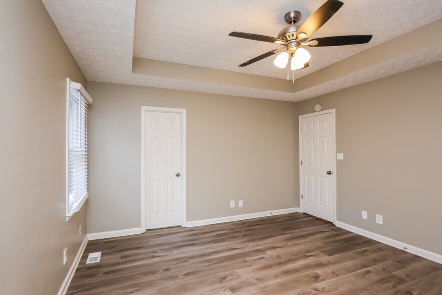 Building Photo - 306 Mary Alice Dr