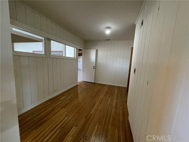 Building Photo - 1631 E Bixby Rd