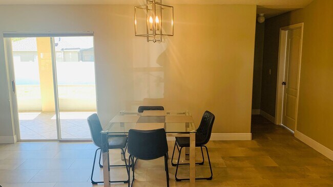 Building Photo - Lovely 4/2 in the Gated Lake Fisher Estate...