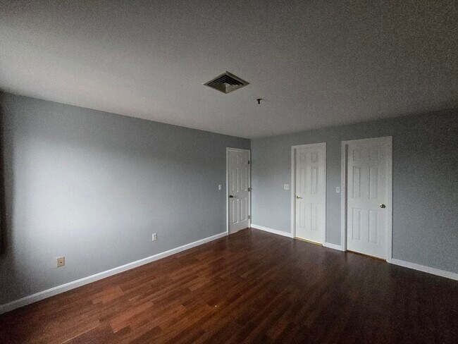 Building Photo - 500 Washington St