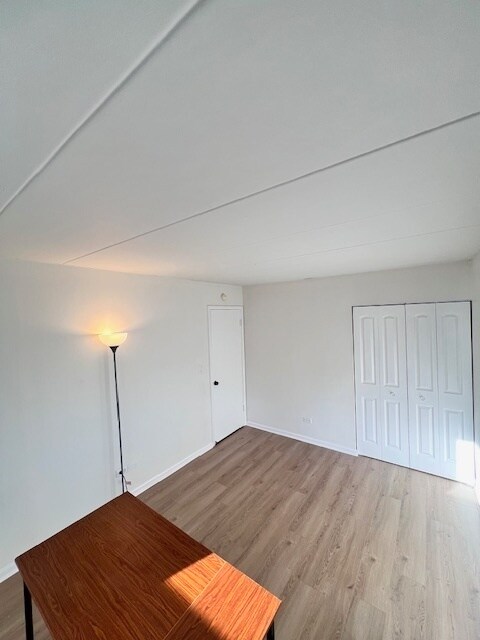 Building Photo - 264 E Bailey Rd