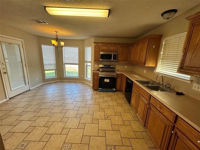 Building Photo - 7021 Spoonbill Ct