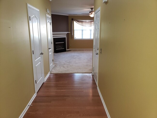 Building Photo - Beautiful home in Ballantyne