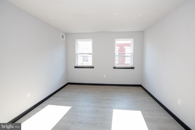 Building Photo - 1512 S Beulah St