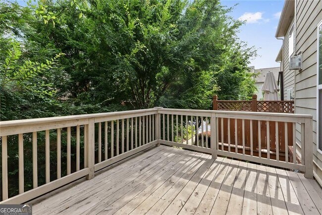 Building Photo - 366 Ardmore Ct NW