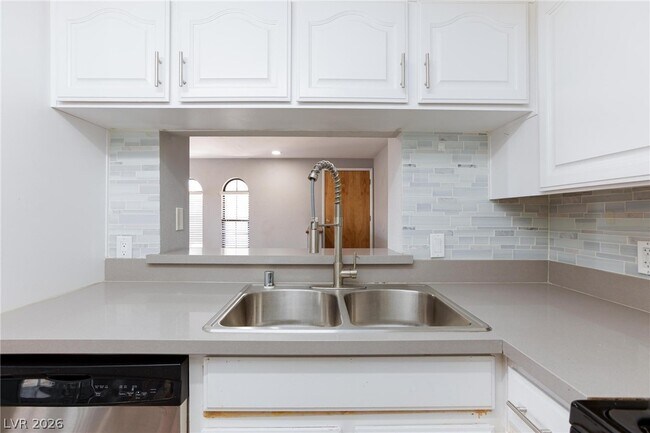 Building Photo - 4069 Nook Way