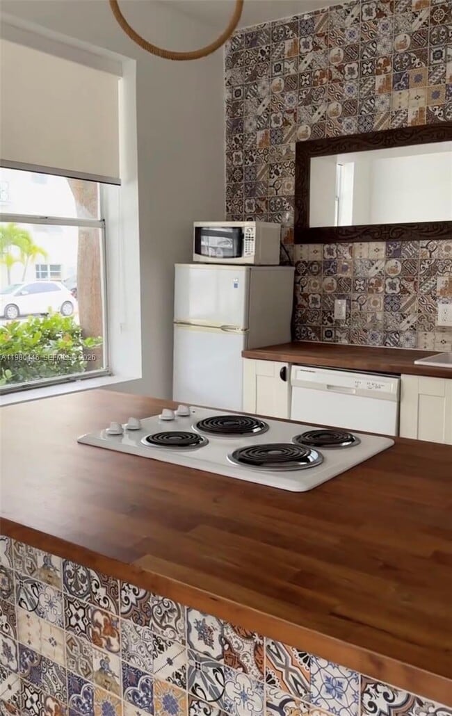 Building Photo - 1502 Jefferson Ave