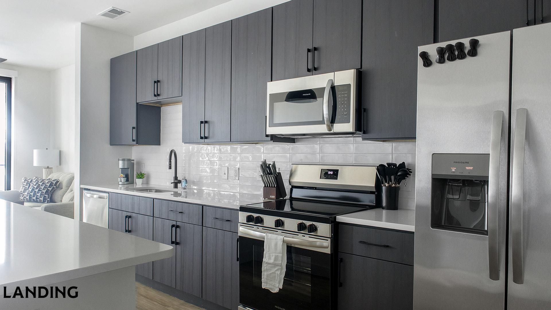 Building Photo - 1007 S Mint St