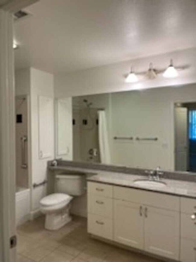 Building Photo - Epic REA - Great 1 BR/1 BA Condo w/Parking in Montebello Community of Cupertino