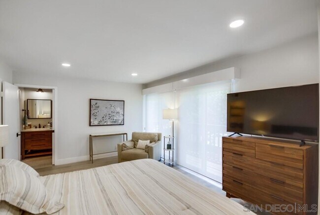 Building Photo - 6952 Camino Amero