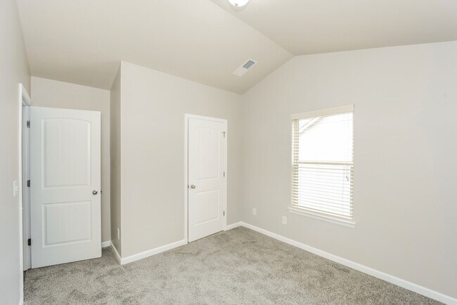 Building Photo - 263 Bandelier Cir