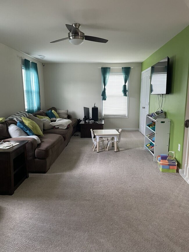Building Photo - 2913 Seven Kings Ct
