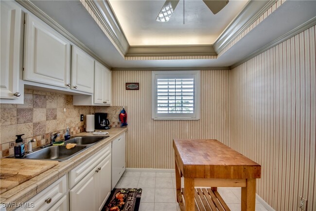 Building Photo - 8741 Lueck Ln