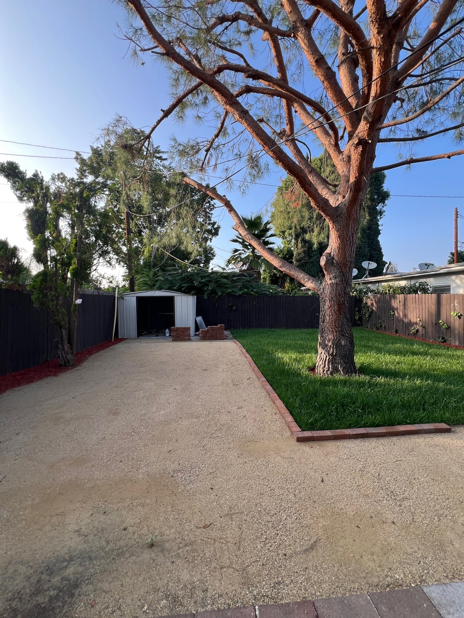 Building Photo - 515 Allen Ave