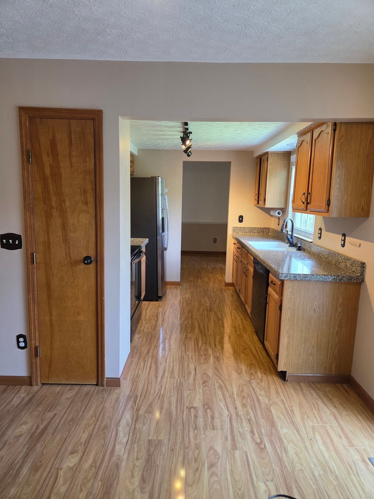 Building Photo - 2222 Gosforth Ln
