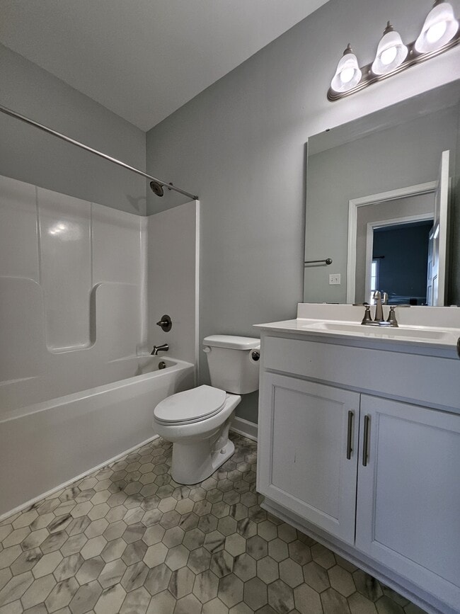 Building Photo - 202 Mutton Dr