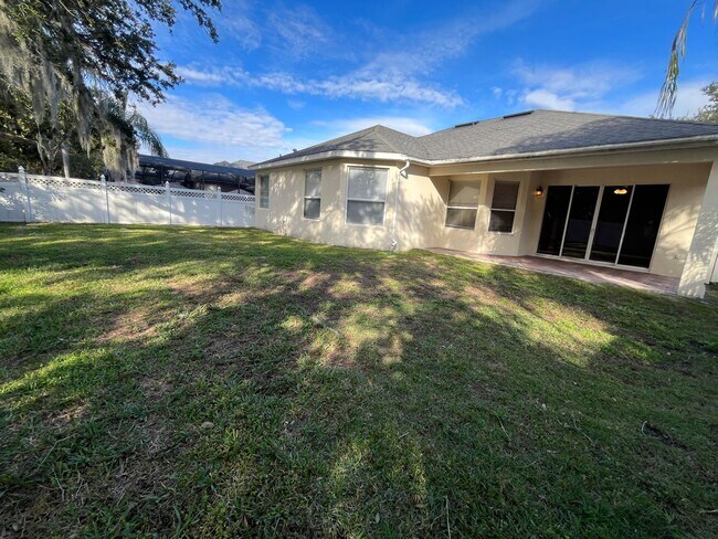 Building Photo - Retreat at Wekiva Gated Home with 3 Bedroo...