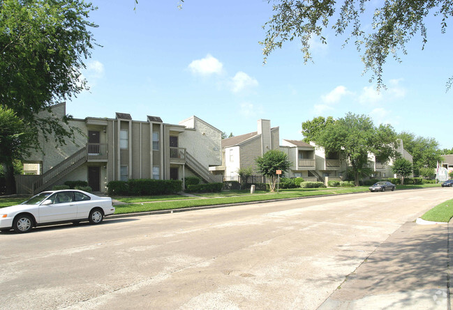 1776 Gessner Dr - Gessner Park Apartments