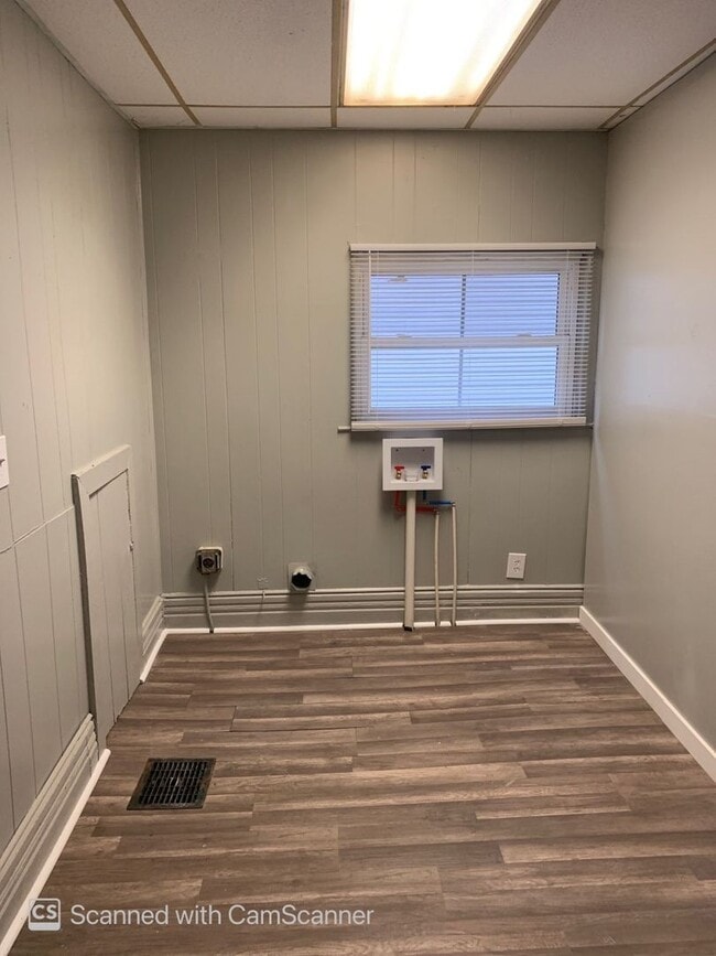 Building Photo - Great 3 bedroom 1 bath house for rent!