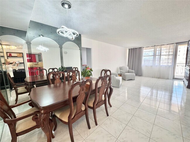 Building Photo - 250 174th St