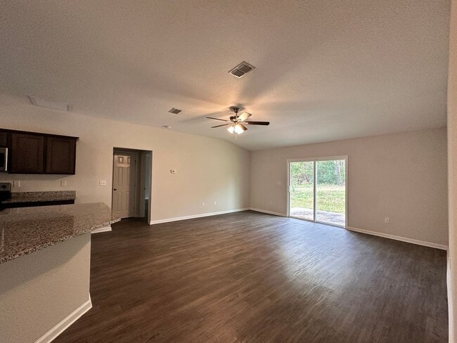 Building Photo - Four Bedroom Home on Belfort Rd.