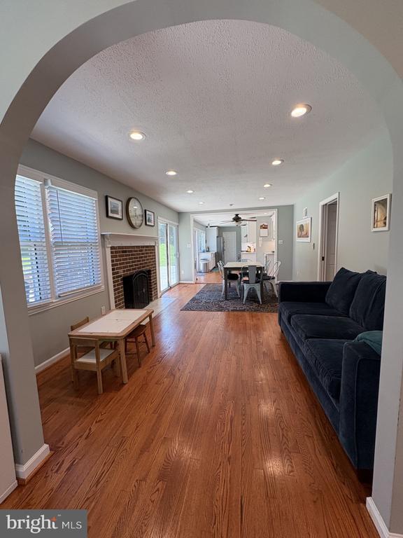 Building Photo - 9926 Tartan Ct
