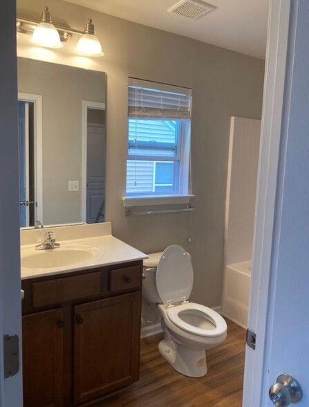 Upstairs Primary Bathroom - 9665 Turning Wheel Dr