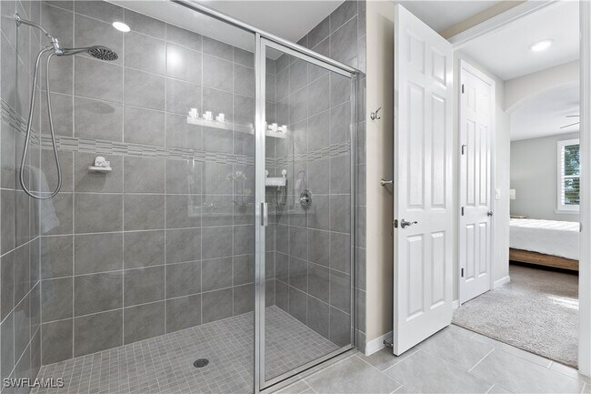 Building Photo - 14558 Edgewater Cir