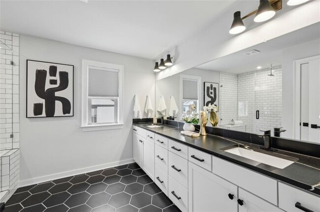 Building Photo - 2090 Emmet Pk Ln