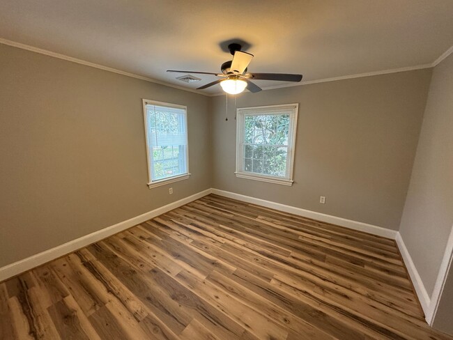 Building Photo - Like New Construction - Premium Finishes T...