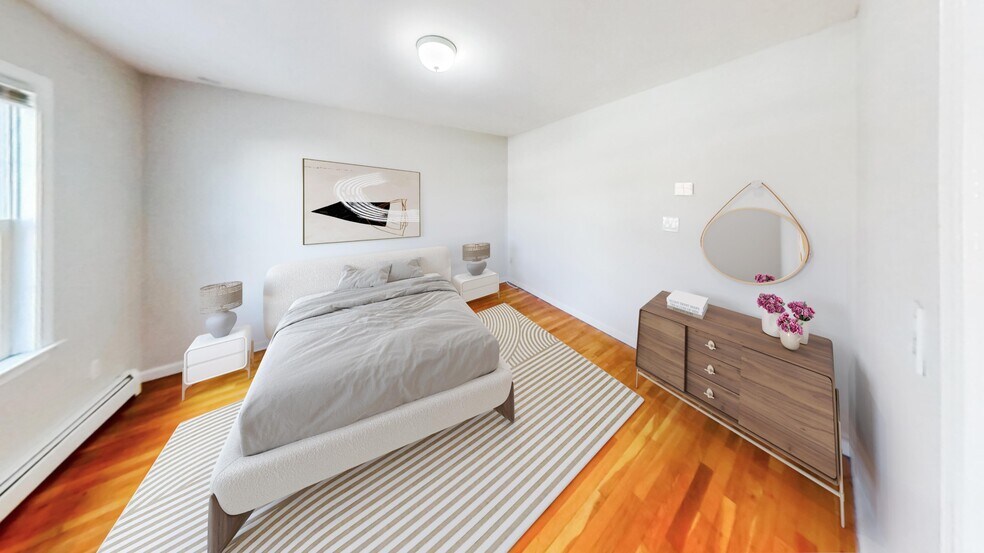 Building Photo - 35 Juniper St