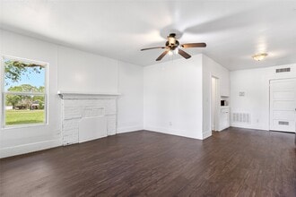 Building Photo - 725 S Washington Ave