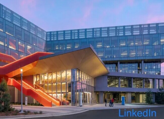 Building Photo - 280 Easy St