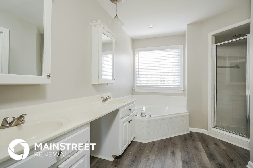 Building Photo - 17 Edinburgh Pl