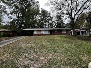 Building Photo - 1077 Dunbar Ave