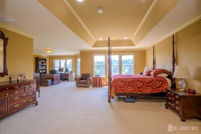 Building Photo - 19 Meadowlark Dr