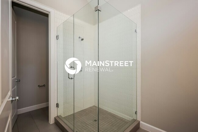 Building Photo - 3 Bedroom Pet-Friendly Home in Houston, TX with Main Street Renewal