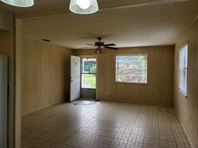 Building Photo - 5787 US-441