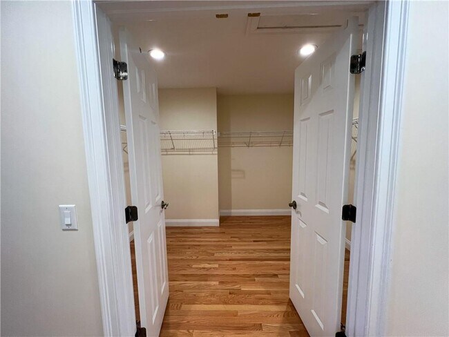 Building Photo - 39 Eagle Dr