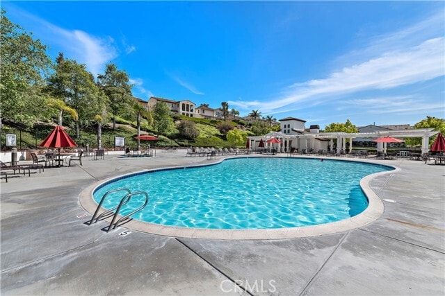 Building Photo - 27672 Daisyfield Dr