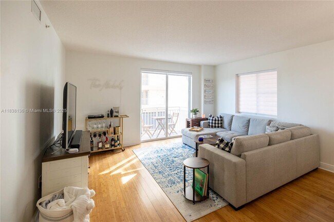 Building Photo - 7275 SW 90th St