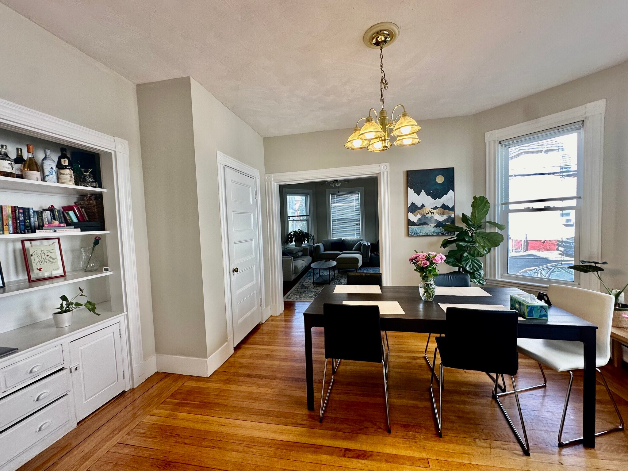 Building Photo - 6 Saint Paul St