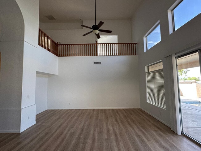 Building Photo - 2665 N 137th Ave