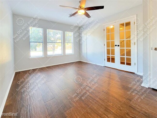 Building Photo - 809 Dogwood Trail